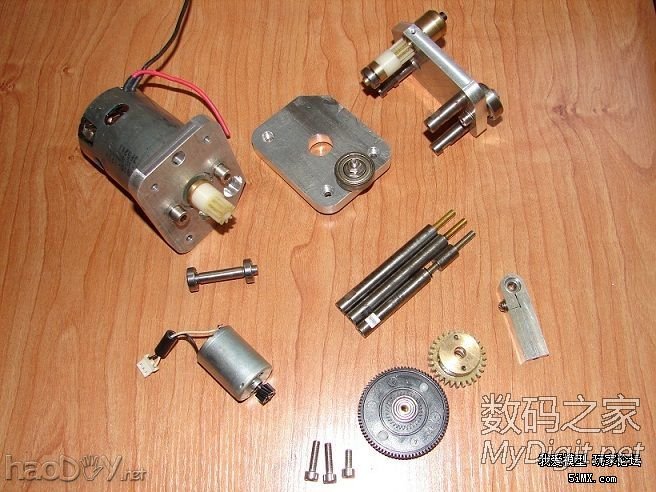 自制可升降小电锯(转) 自制可升降小电锯(转)