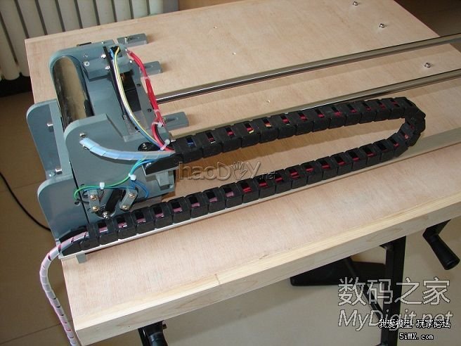 自制可升降小电锯(转)