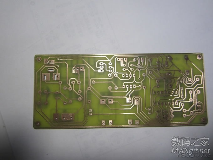 精心DIY一个带自然风功能的桌面小风扇,玩电脑舒服了(提供原理图和PCB文件) 精心DIY一个带自然风功能的桌面小风扇,玩电脑舒服了(提供原理