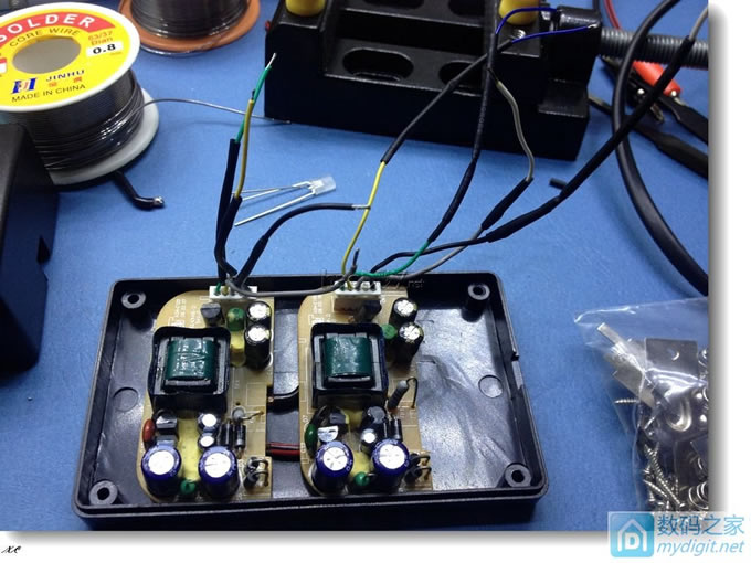 使用三星蛋充简单D一个18650充电器! 使用三星蛋充简单D一个18650充电器!