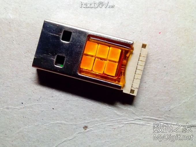 新人首帖--废物利用DIY,读卡器变身叫板天猫小夜灯 新人首帖--废物利用DIY,读卡器变身叫板天猫小夜灯