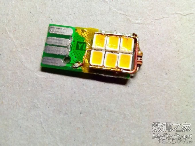 新人首帖--废物利用DIY,读卡器变身叫板天猫小夜灯 新人首帖--废物利用DIY,读卡器变身叫板天猫小夜灯