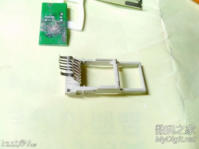 新人首帖--废物利用DIY,读卡器变身叫板天猫小夜灯 新人首帖--废物利用DIY,读卡器变身叫板天猫小夜灯