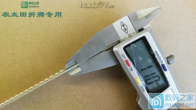 纯手工打造充电宝+可调小台灯二合一。 纯手工打造充电宝+可调小台灯二合一。