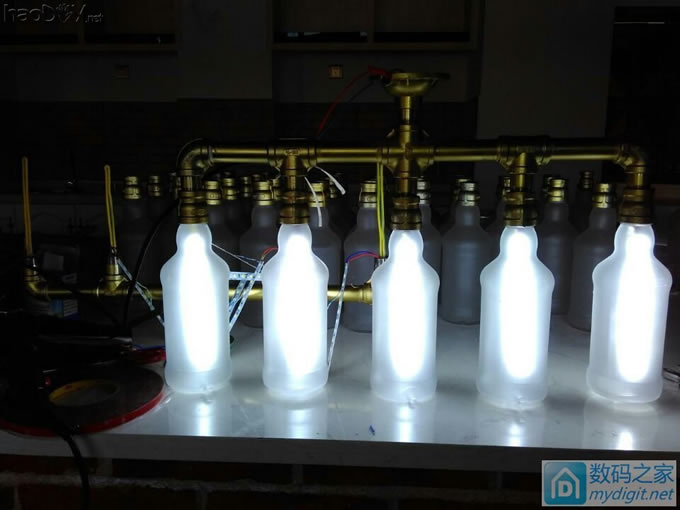 看到有用酒瓶做灯的!咱也发个DIY 看到有用酒瓶做灯的!咱也发个DIY