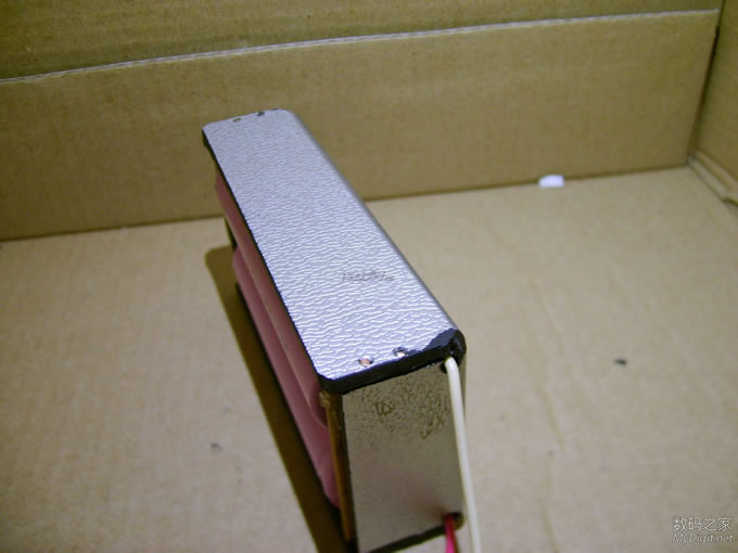 【废物利用篇】用自制神器 弯制塑料18650电池盒,无敌了.碉堡了.