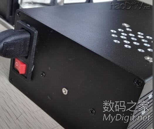 终于改出来一个可调电源!可把我拆腾死了。 终于改出来一个可调电源!可把我拆腾死了。