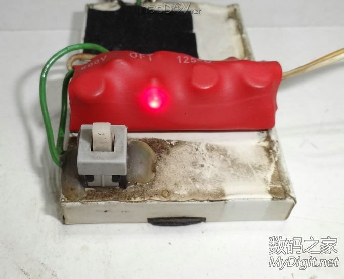 『MM DIY』多年前帮朋友做的单锂升9V供万用表。 『MM DIY』多年前帮朋友做的单锂升9V供万用表。