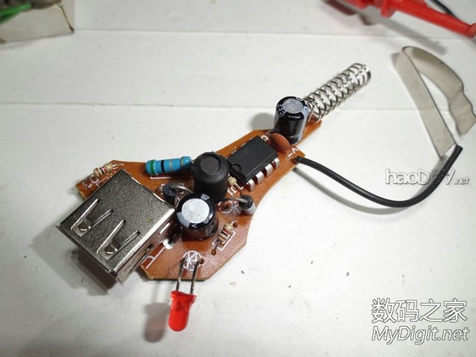 『MM DIY』多年前帮朋友做的单锂升9V供万用表。 『MM DIY』多年前帮朋友做的单锂升9V供万用表。