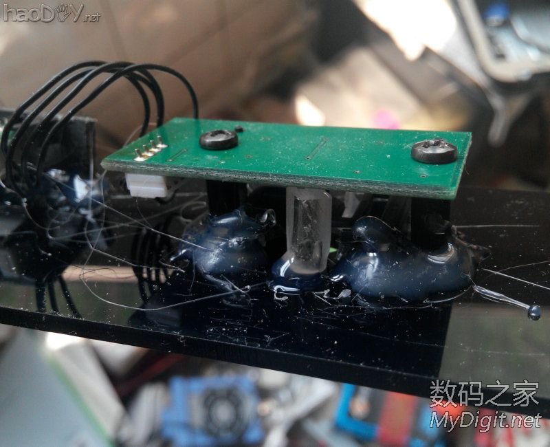 闲的没事干用台式机零件DIY改装的手提电脑纯粹给自己找点乐子,