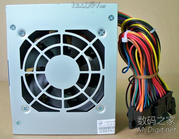 闲的没事干用台式机零件DIY改装的手提电脑纯粹给自己找点乐子,