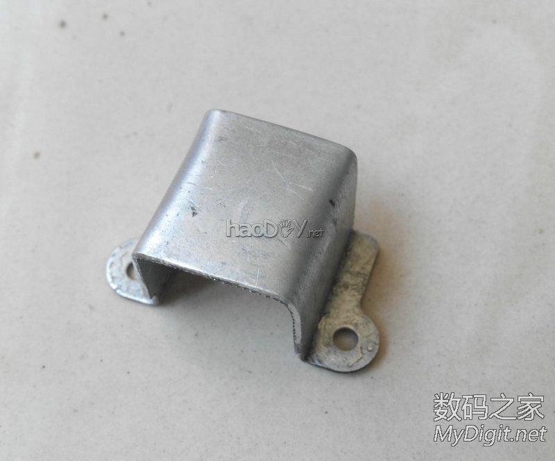 闲的没事干用台式机零件DIY改装的手提电脑纯粹给自己找点乐子,