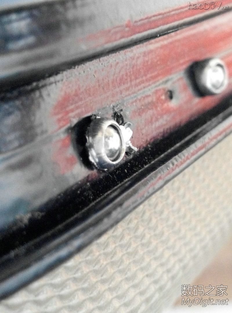 闲的没事干用台式机零件DIY改装的手提电脑纯粹给自己找点乐子,没办法就好这一口 闲的没事干用台式机零件DIY改装的手提电脑纯粹给自己找点乐子,