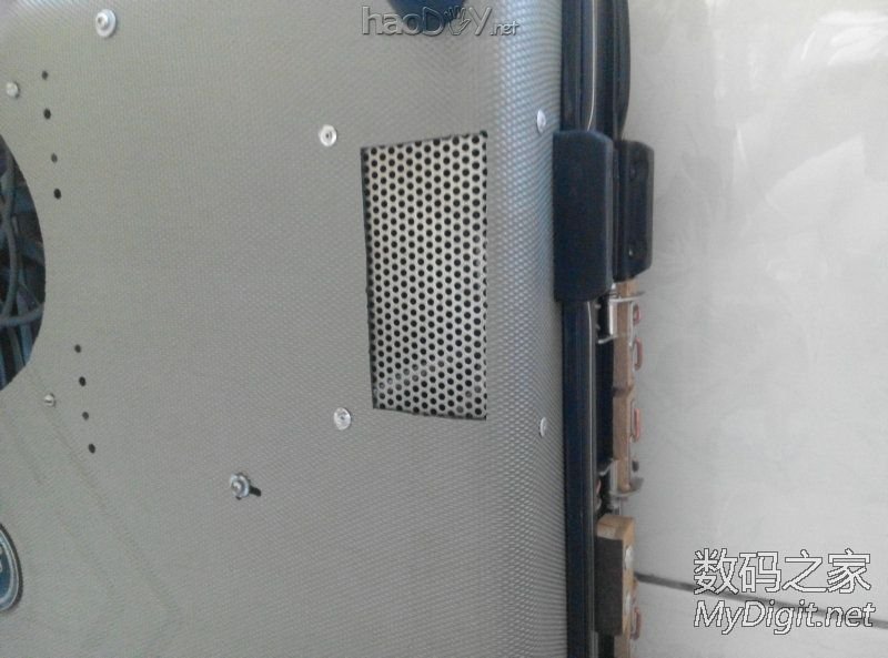 闲的没事干用台式机零件DIY改装的手提电脑纯粹给自己找点乐子,