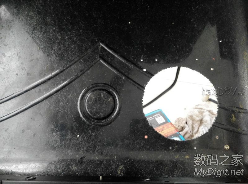 闲的没事干用台式机零件DIY改装的手提电脑纯粹给自己找点乐子,