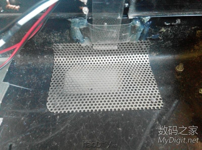 闲的没事干用台式机零件DIY改装的手提电脑纯粹给自己找点乐子,