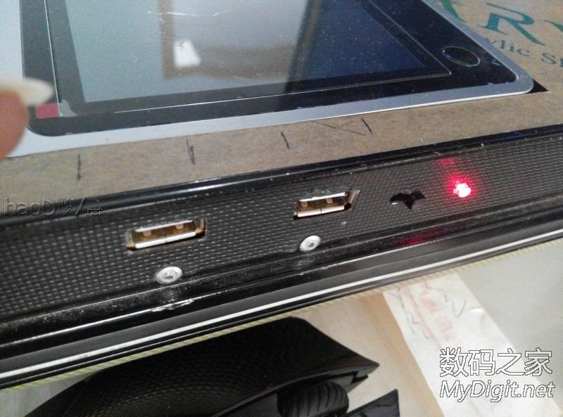 闲的没事干用台式机零件DIY改装的手提电脑纯粹给自己找点乐子,