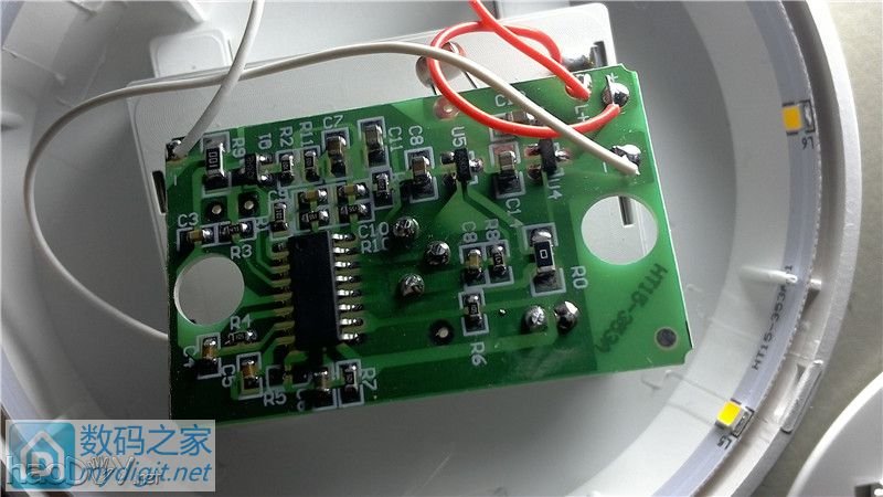 线路板特写 淘宝上9.9元包邮的吃豆豆感应灯改造