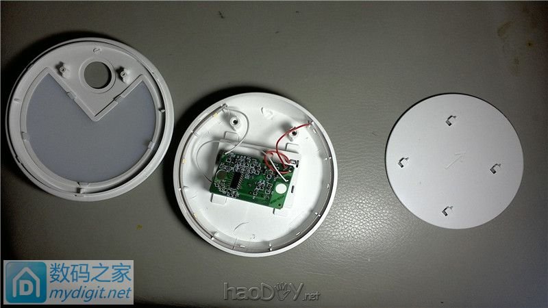 拆开感应灯外壳 淘宝上9.9元包邮的吃豆豆感应灯改造