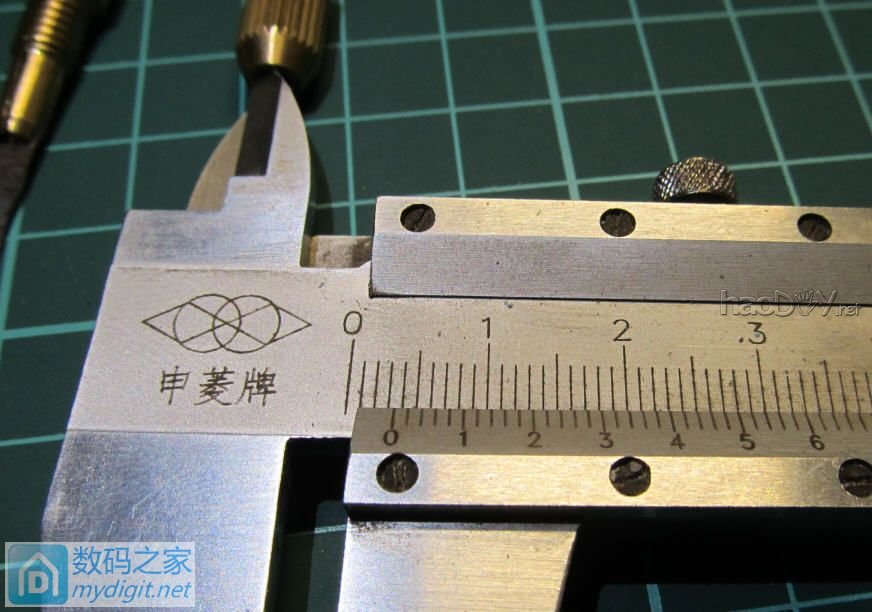 做个小刀片夹具(更新手柄) 做个小刀片夹具(更新手柄)