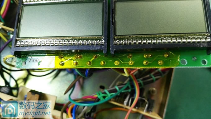 撸坛友的绿杨 YB1731B 3A直流稳压电源加背光、校正。 撸坛友的绿杨 YB1731B 3A直流稳压电源加背光、校正。