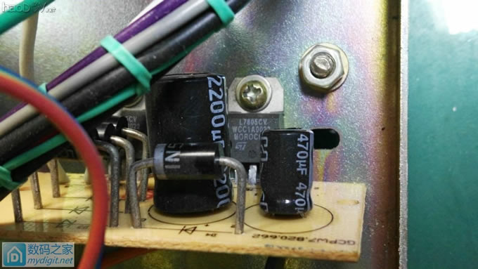 撸坛友的绿杨 YB1731B 3A直流稳压电源加背光、校正。 撸坛友的绿杨 YB1731B 3A直流稳压电源加背光、校正。