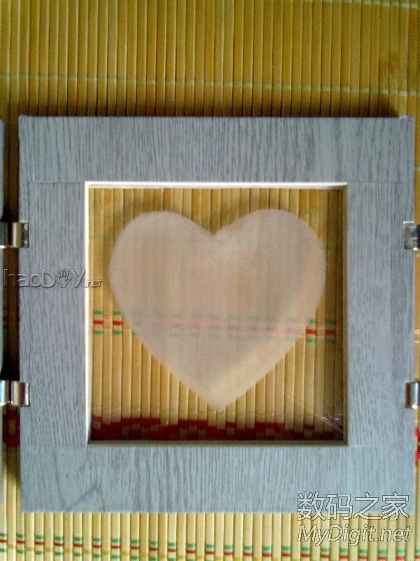 也给女友DIY 了一个LED工艺品,仿制坛友的