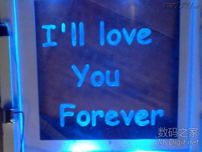 也给女友DIY 了一个LED工艺品,仿制坛友的