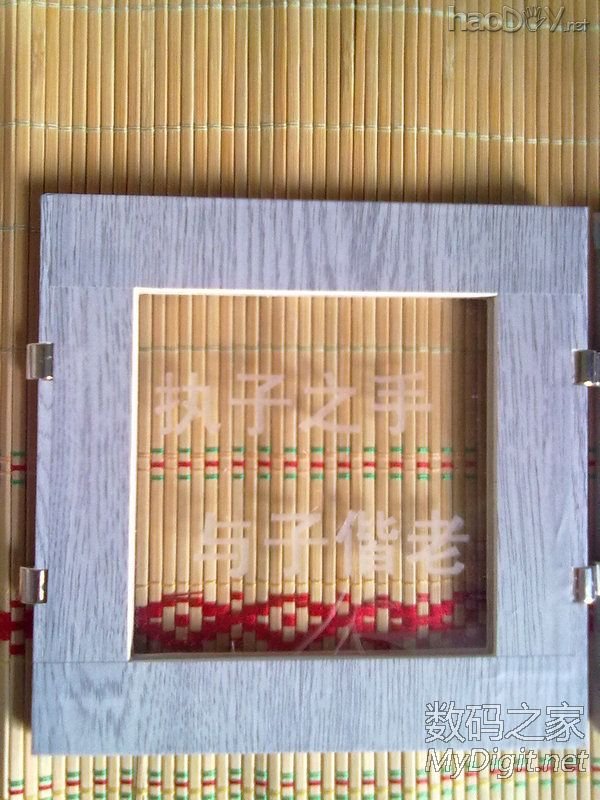 也给女友DIY 了一个LED工艺品,仿制坛友的