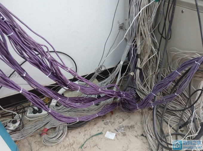 第一次碰到这么牛逼的机房,谁敢进来比一比 第一次碰到这么牛逼的机房,谁敢进来比一比