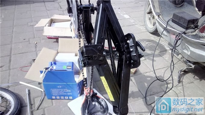 《开心大维哥作品》玩儿个大的,改装一台代驾神器(迷你折叠自行车改电动) 《开心大维哥作品》玩儿个大的,改装一台代驾神器(迷你折叠自行