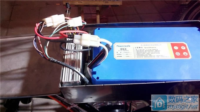 《开心大维哥作品》玩儿个大的,改装一台代驾神器(迷你折叠自行