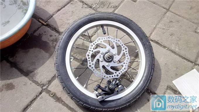 《开心大维哥作品》玩儿个大的,改装一台代驾神器(迷你折叠自行车改电动) 《开心大维哥作品》玩儿个大的,改装一台代驾神器(迷你折叠自行