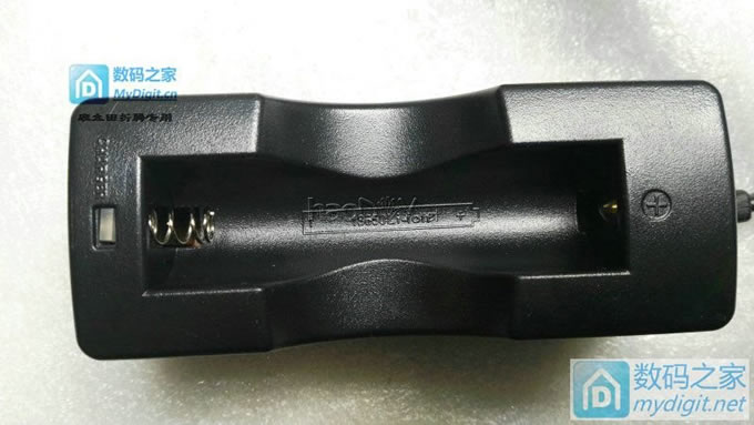 拆改论坛18650充电器,三星“蛋充”截止电压高的可以串小阻值电阻改善! 拆改论坛18650充电器,三星“蛋充”截止电压高的可以串小阻值电