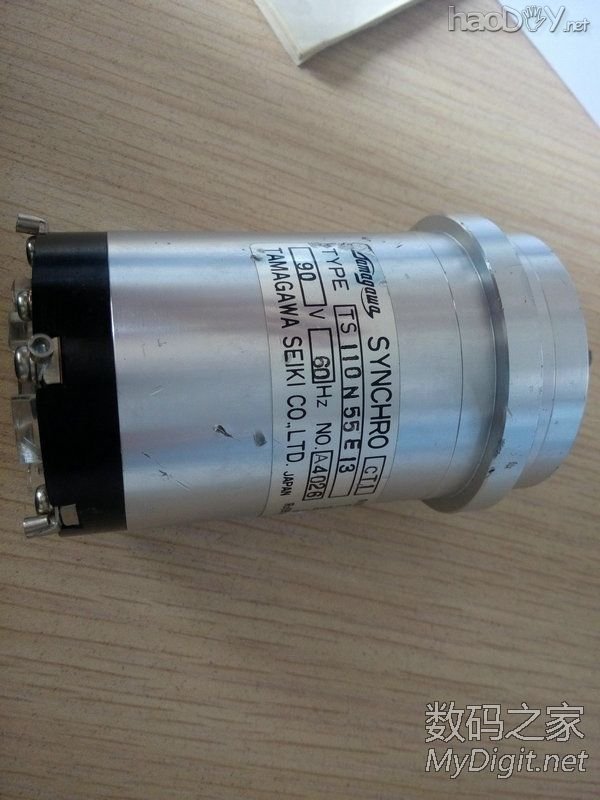 请输入描述 废品堆里淘了一堆,求鉴定。。。。