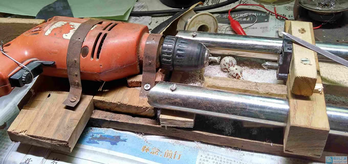 没见过这么简易的车床 没见过这么简易的车床