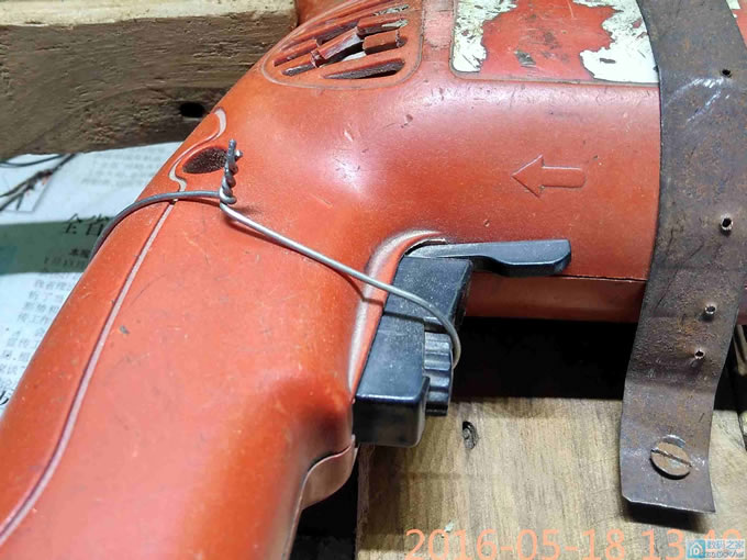 没见过这么简易的车床 没见过这么简易的车床