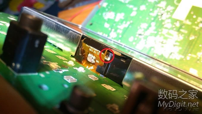 ;۳RCN210ĵƼӼAUXȥ