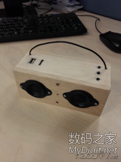 给相亲对象做了个插卡音箱。