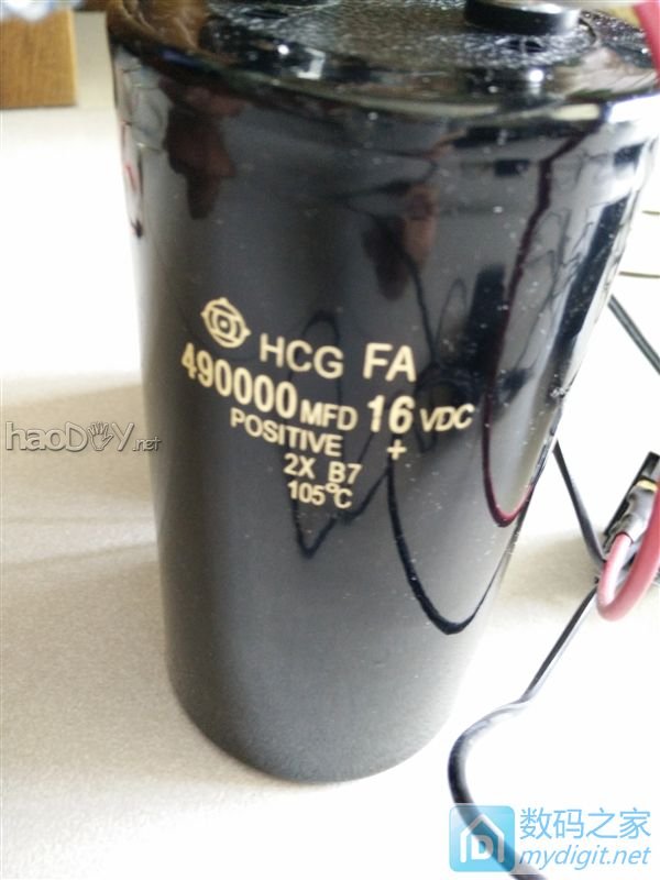 49万微法大电容做点焊机,还是可以的。 49万微法大电容做点焊机,还是可以的。