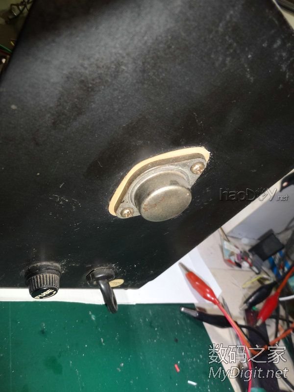 『MM DIY』给朋友改造两个修手机的电源。 『MM DIY』给朋友改造两个修手机的电源。