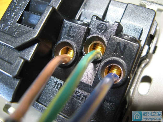 С֮ݸѣʵ繤״USB 1AǽʱDIY