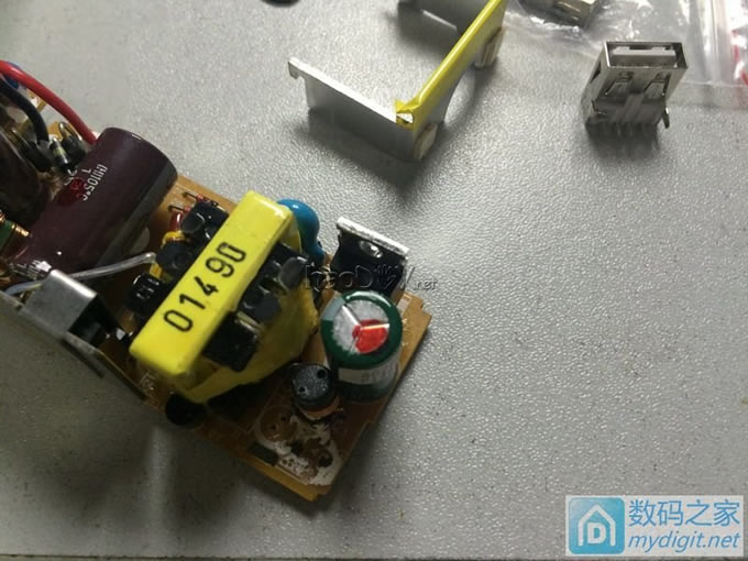 DIY USB 5V3A充电器 DIY USB 5V3A充电器