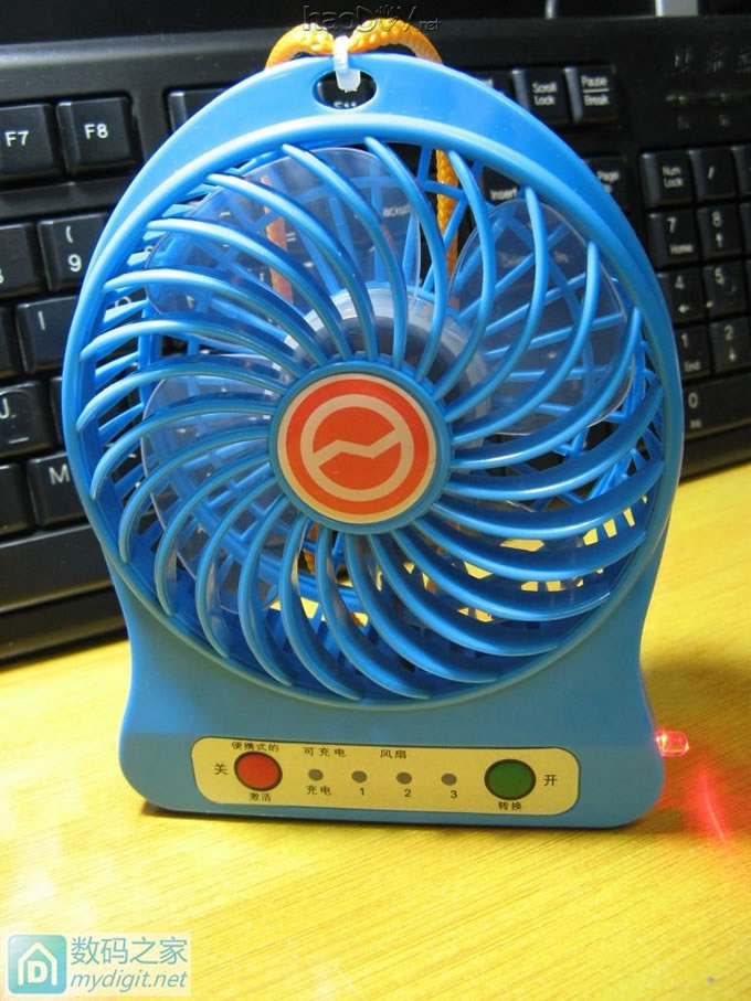 有的人不太适合买小风扇,比如我……7.5包邮的扬子风扇小拆&小DIY,欢迎大家参观~ 有的人不太适合买小风扇,比如我……7.5包邮的扬子风扇小拆&小DI