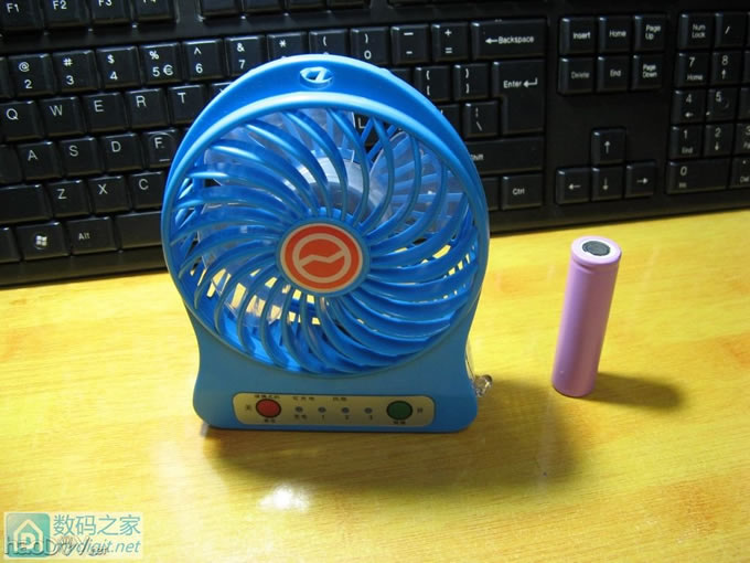 有的人不太适合买小风扇,比如我……7.5包邮的扬子风扇小拆&小DIY,欢迎大家参观~ 有的人不太适合买小风扇,比如我……7.5包邮的扬子风扇小拆&小DI