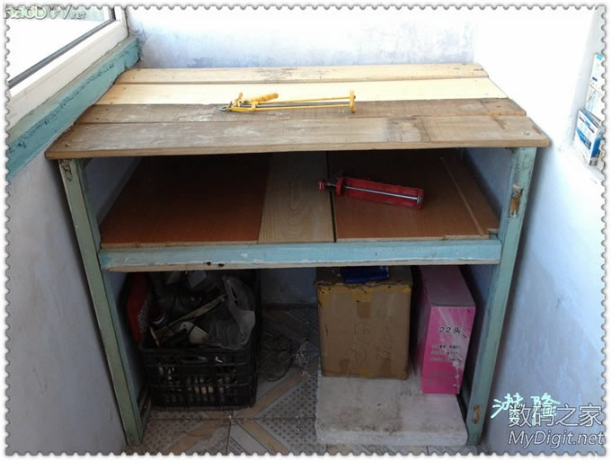 第一次做木匠,电子垃圾多了,做个大木桌子!