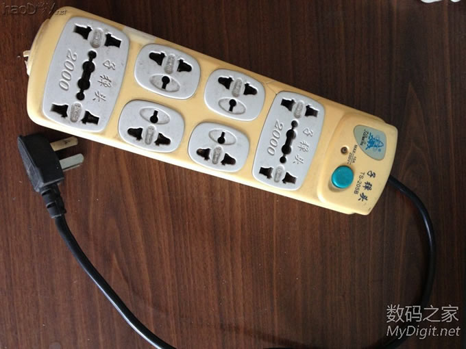 制作专用工具,拆子弹头异形螺丝,好用极了。 制作专用工具,拆子弹头异形螺丝,好用极了。