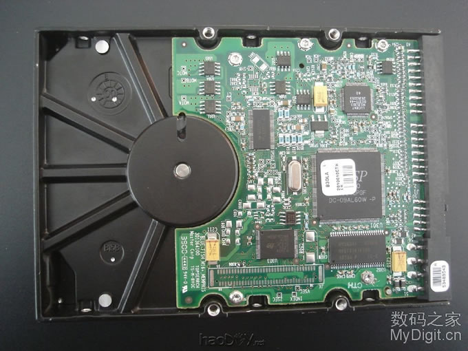 废旧硬盘改造的电磨工具(电机可长转不间断) 废旧硬盘改造的电磨工具(电机可长转不间断)