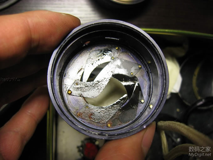 胶卷镜头再差也比数码相机强 报废尼康镜头微单转接使用效果