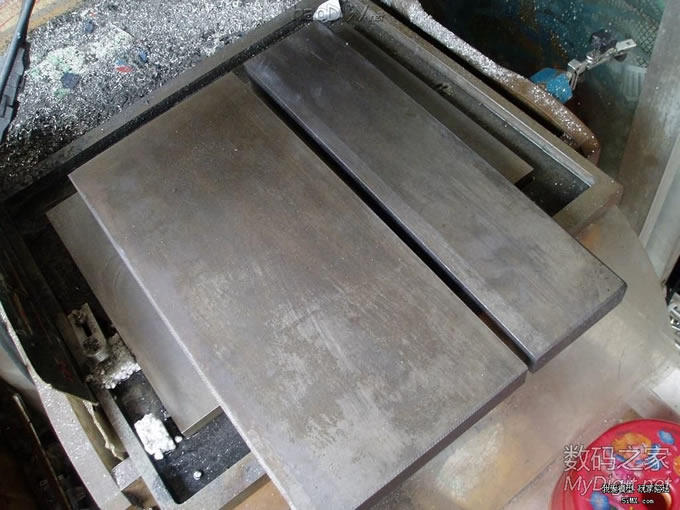 处女贴,发个自己玩的5轴雕刻机